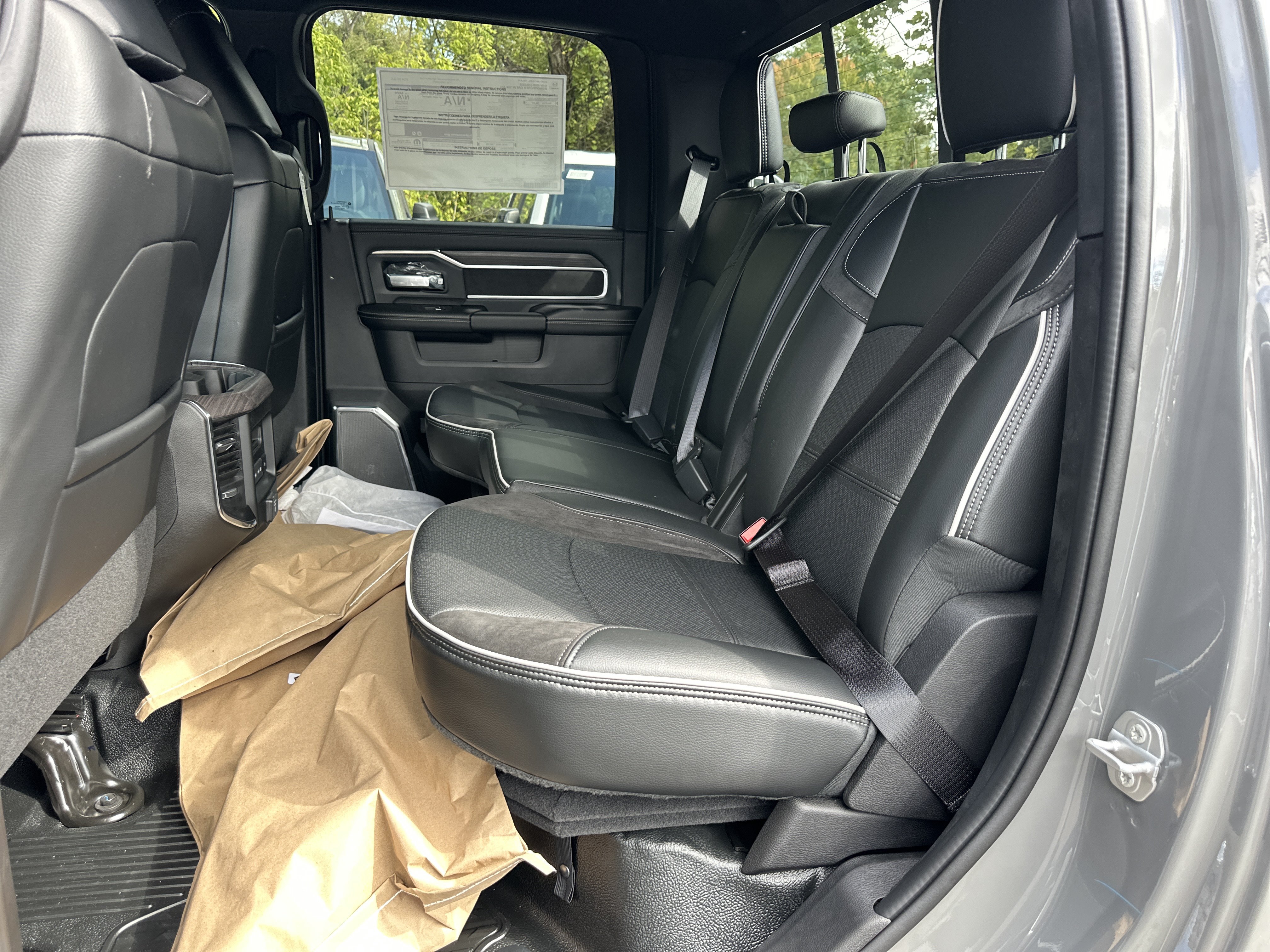 New 2027 RAM 5500 4x4 Crew Cab w/ Laramie Trim Package image 28