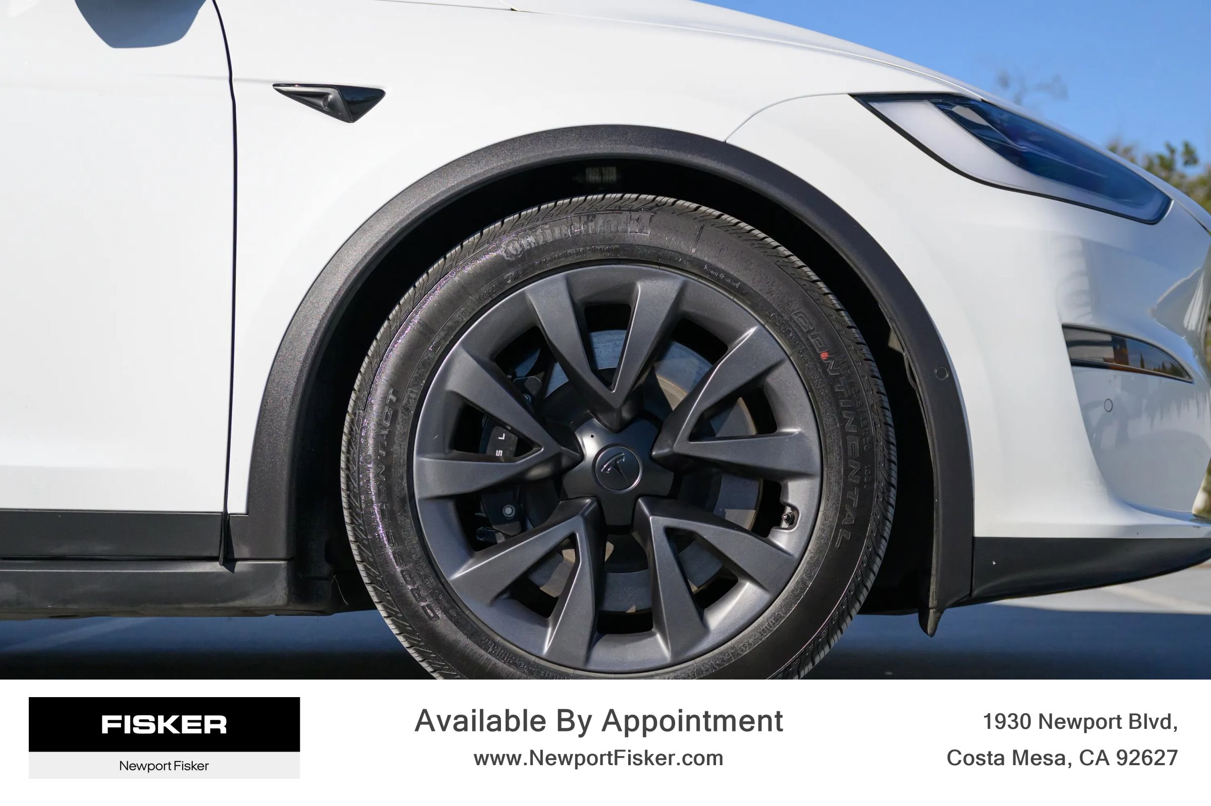 Used 2022 Tesla Model X Plaid image 10