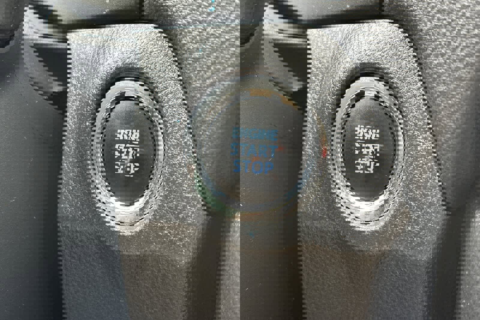 Used 2022 Toyota RAV4 XLE image 24