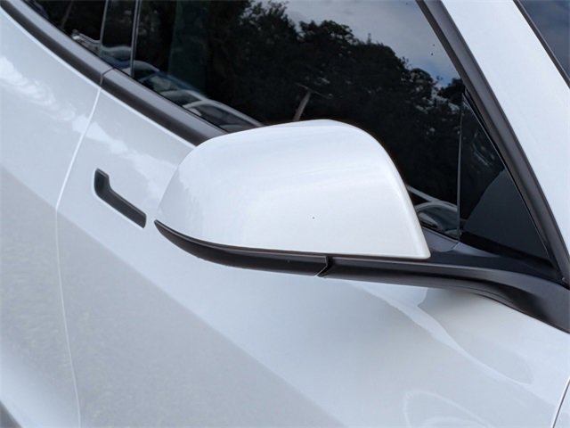 Used 2021 Tesla Model 3 Standard Range Plus image 10