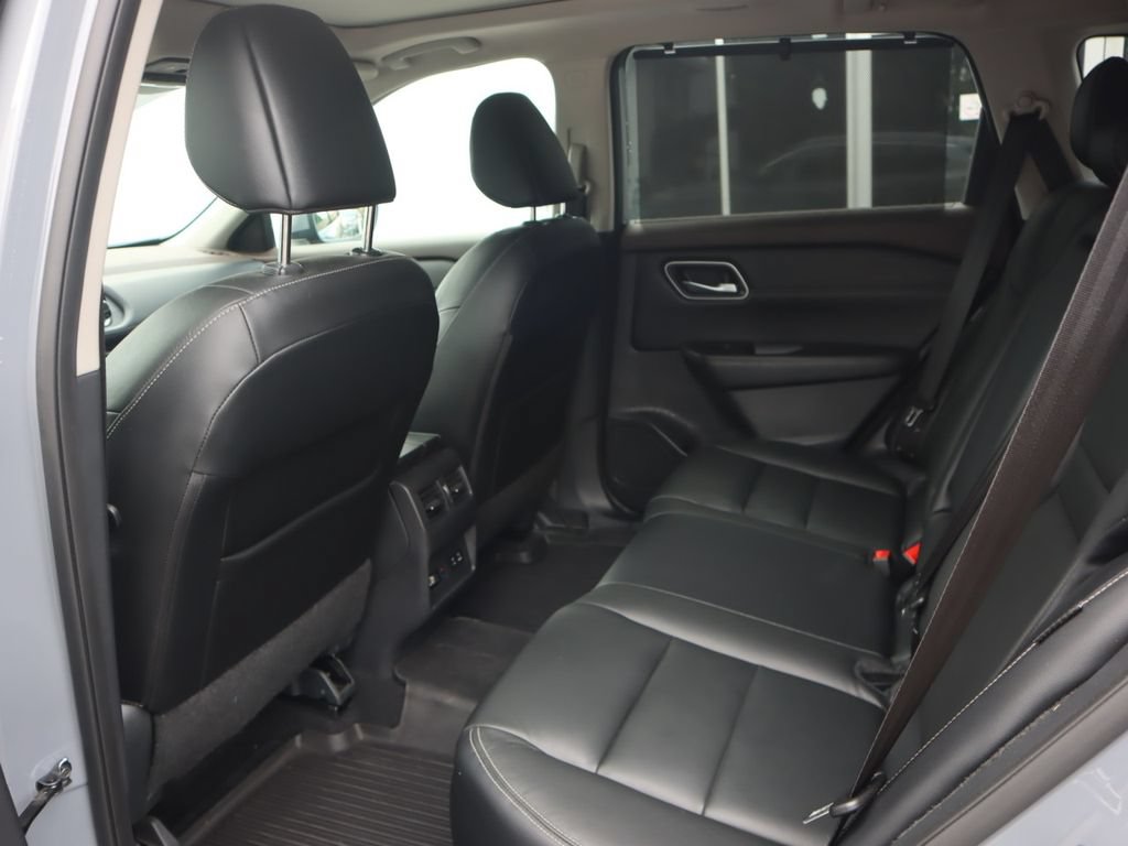 Used 2021 Nissan Rogue SL AWD/4WD image 19