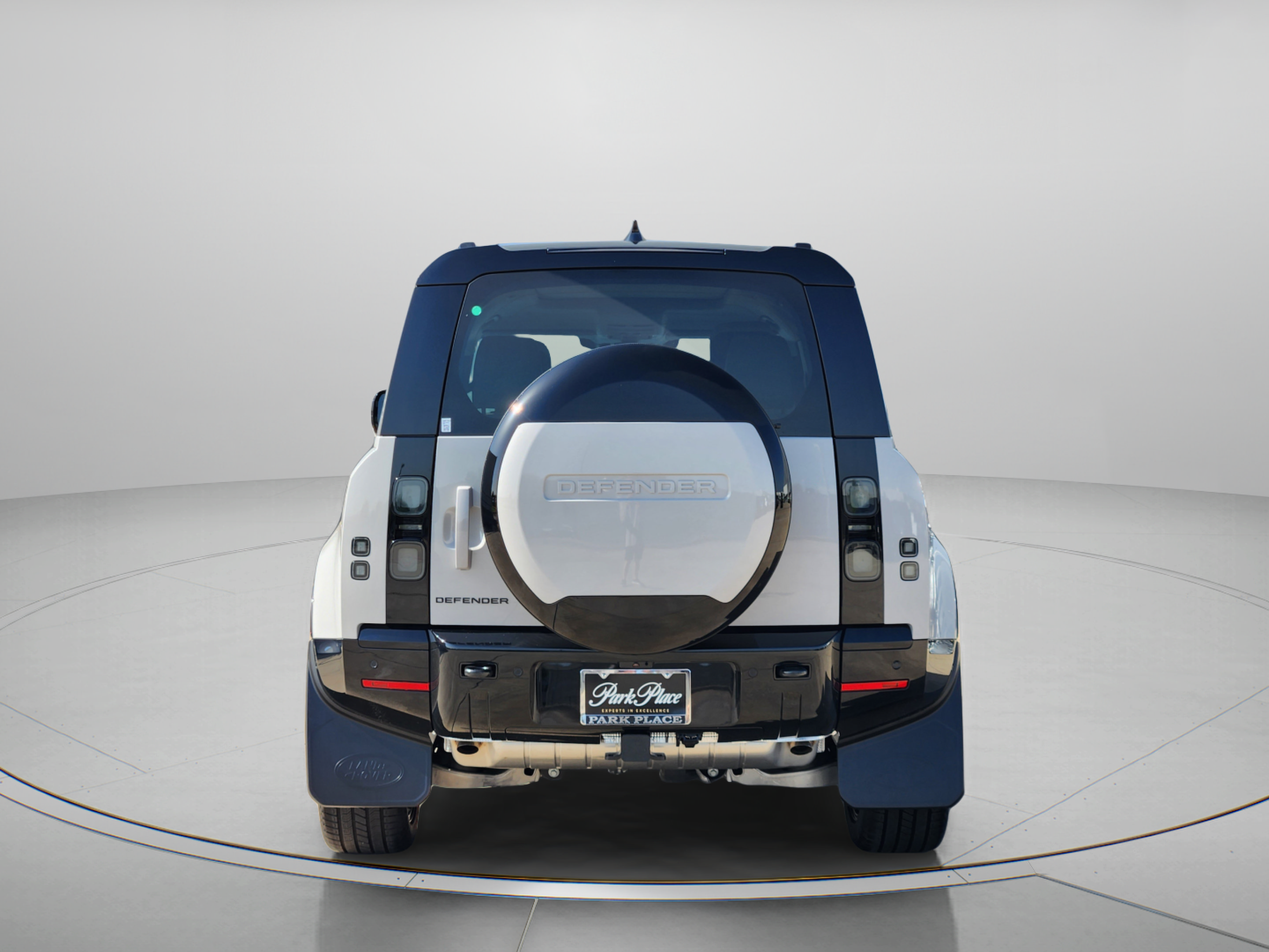 New 2026 Land Rover Defender 110 X-Dynamic SE AWD/4WD image 4