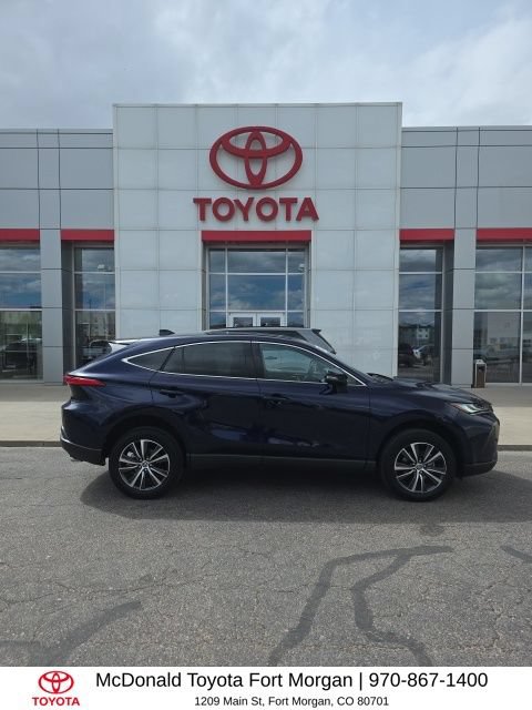 Used 2023 Toyota Venza LE AWD/4WD image 6