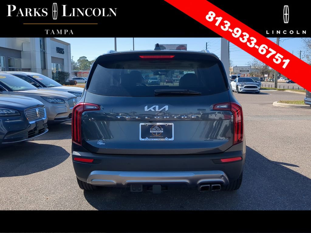 Used 2022 Kia Telluride EX w/ EX Premium Package image 5