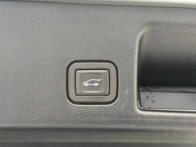 Used 2024 Chevrolet Equinox EV RS image 5