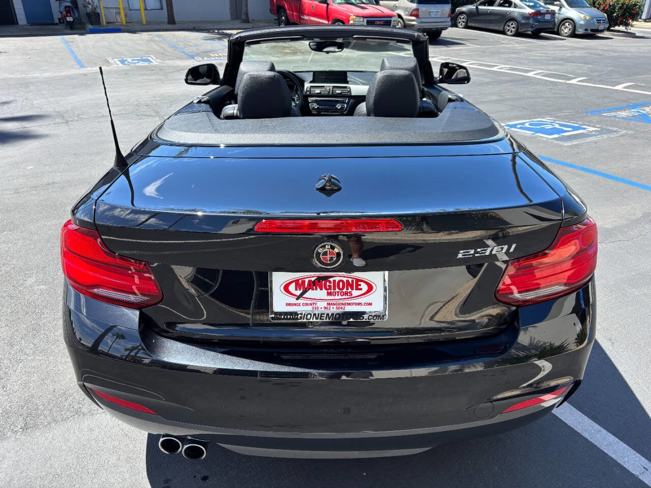 Used 2018 BMW 230i Convertible w/ M Sport Package image 11