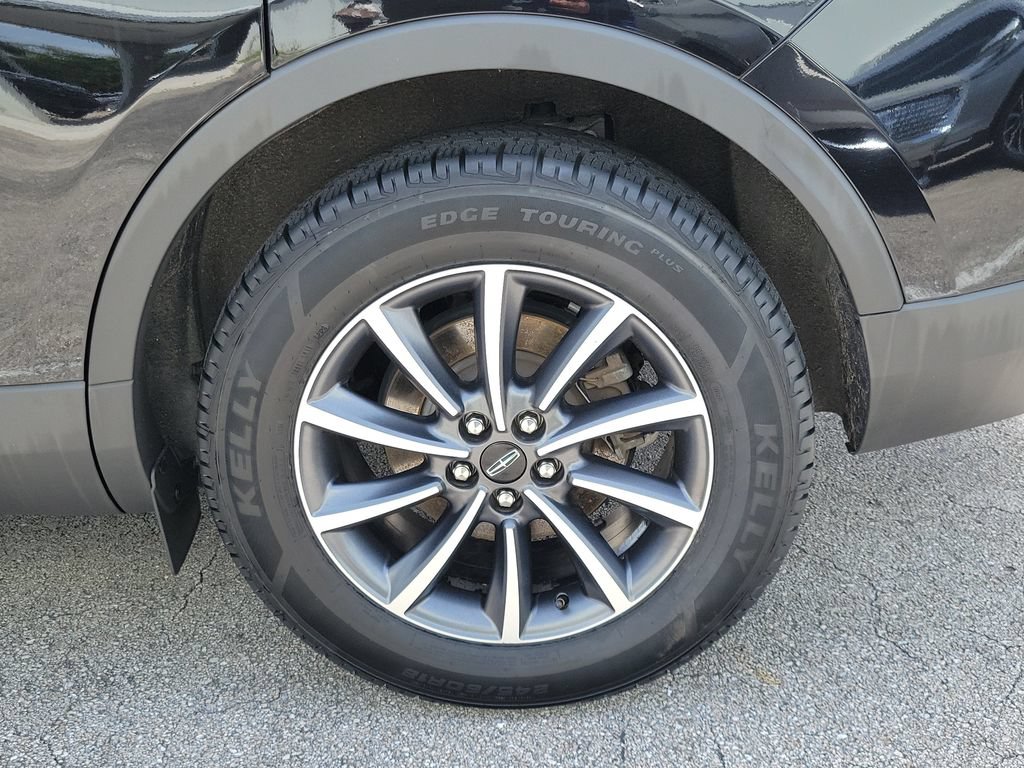 Certified 2022 Lincoln Nautilus FWD image 5
