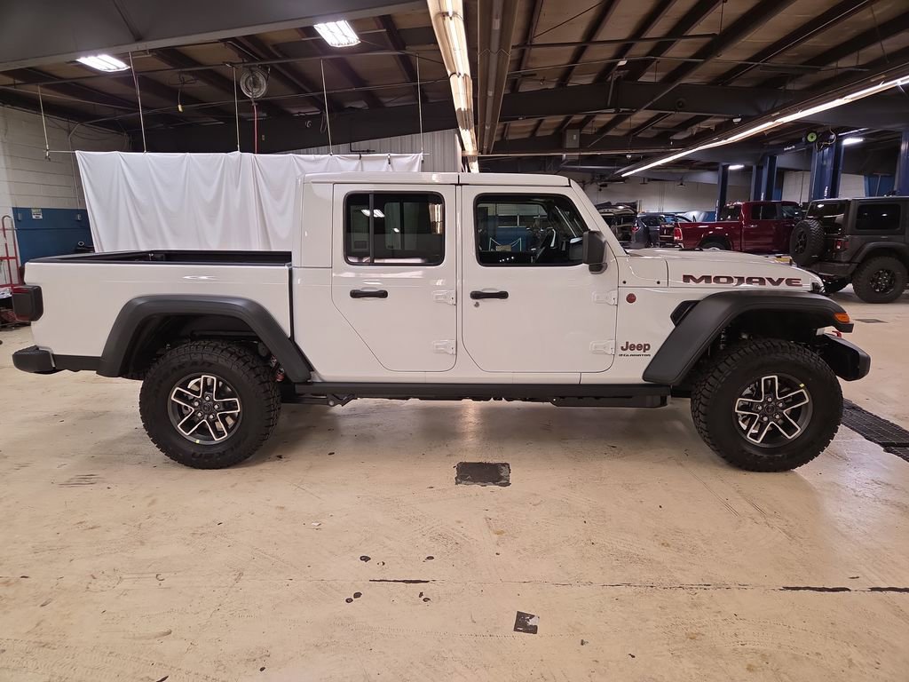 New 2026 Jeep Gladiator Mojave image 8
