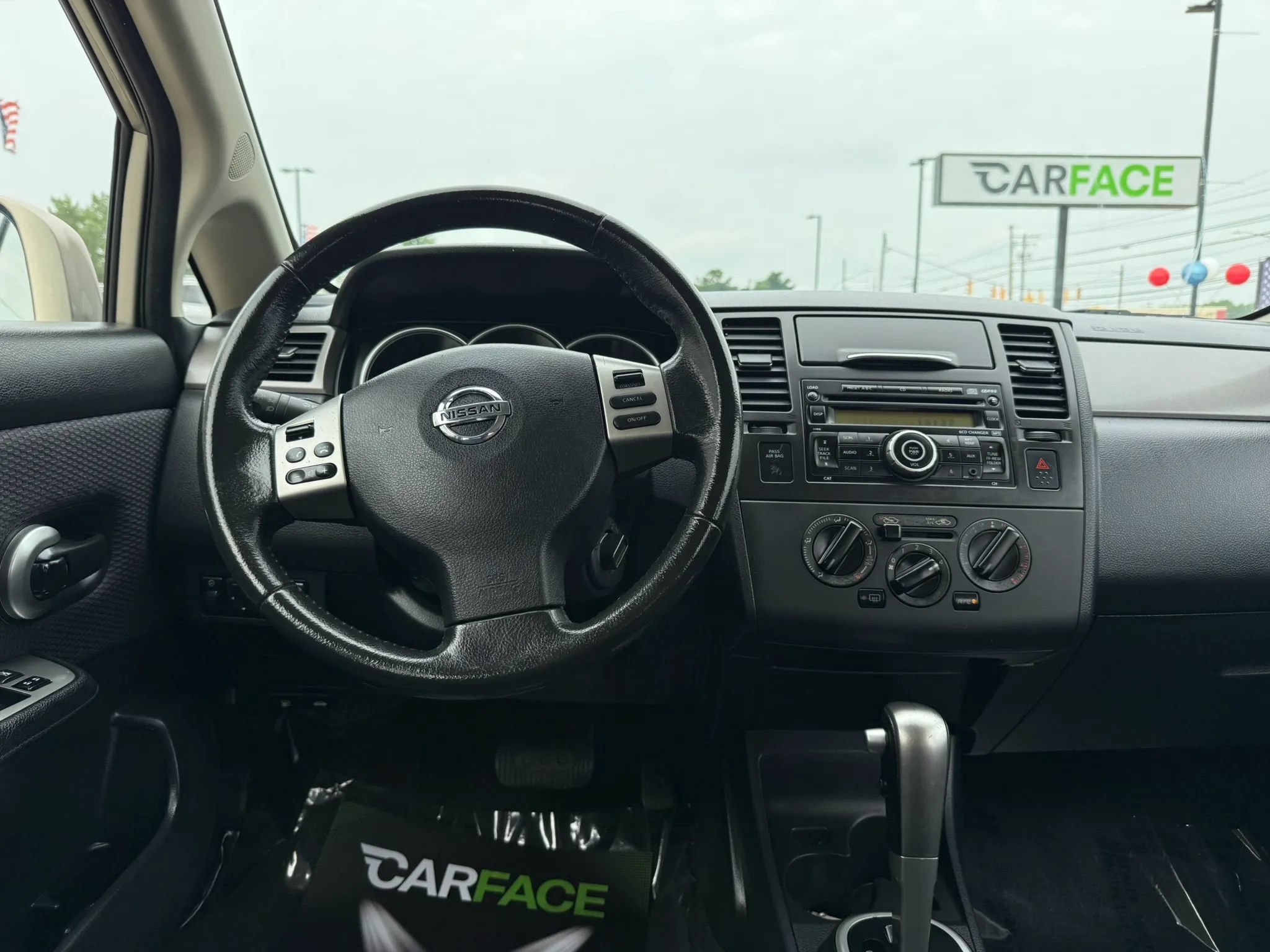 Used 2009 Nissan Versa Sedan w/ Convenience Pkg FWD image 25