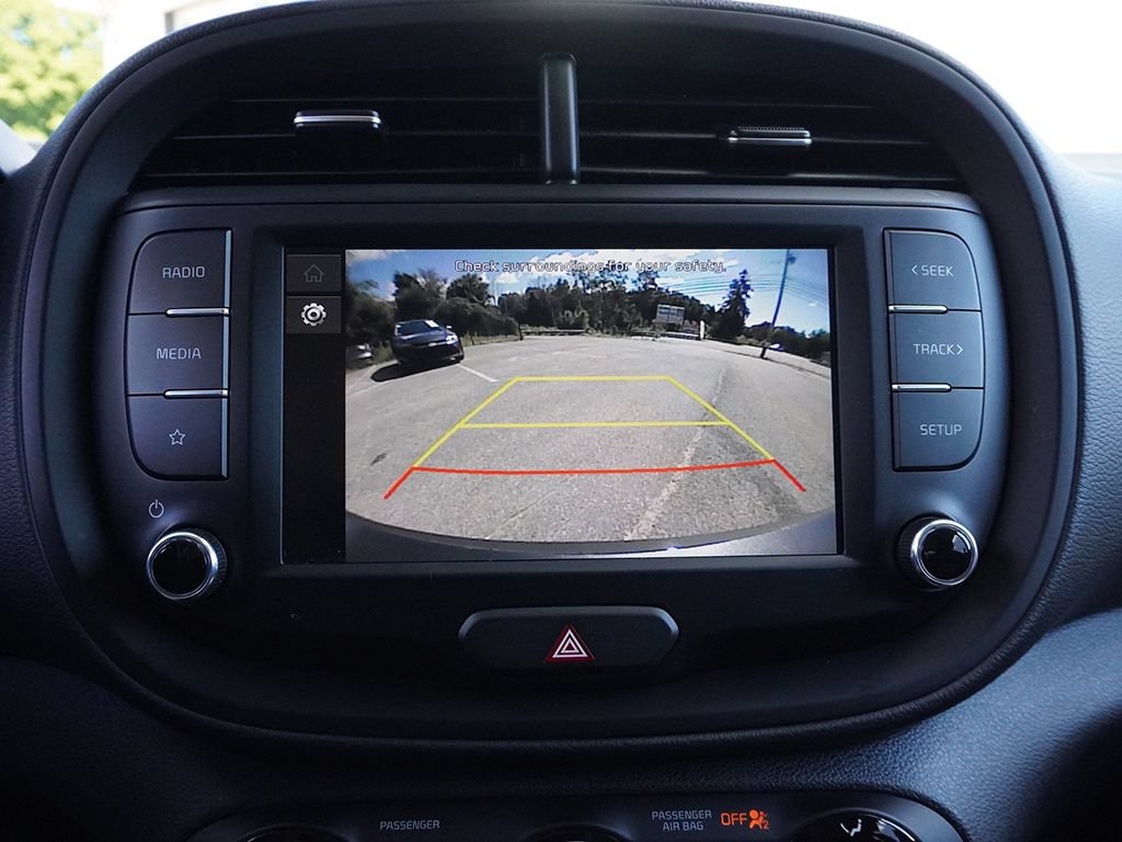 Used 2025 Kia Soul LX w/ LX Technology Package FWD image 44