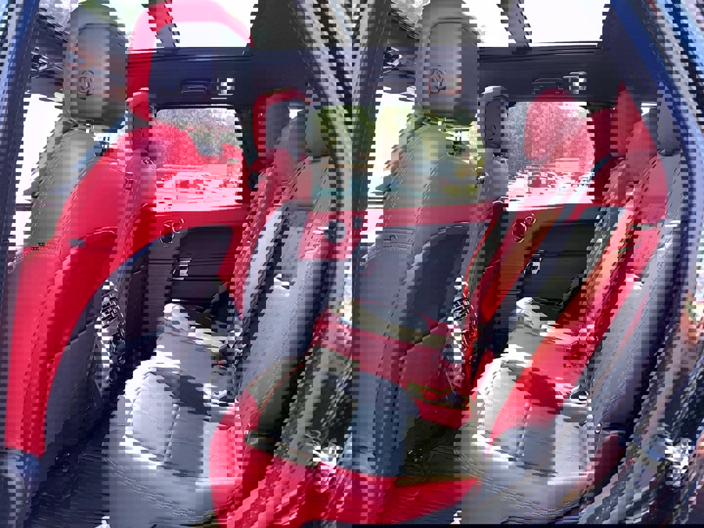 Used 2022 Land Rover Range Rover Sport HST image 26