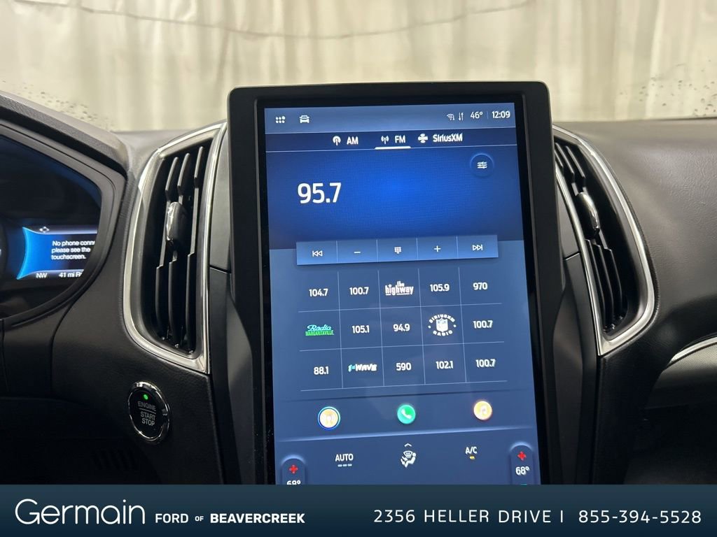 Used 2024 Ford Edge Titanium image 30