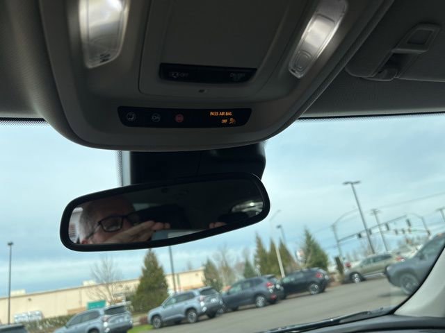 Used 2021 Buick Envision Essence w/ Sport Touring Package image 10