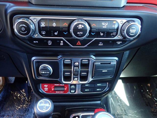 Used 2021 Jeep Gladiator Rubicon w/ Cold Weather Group image 16