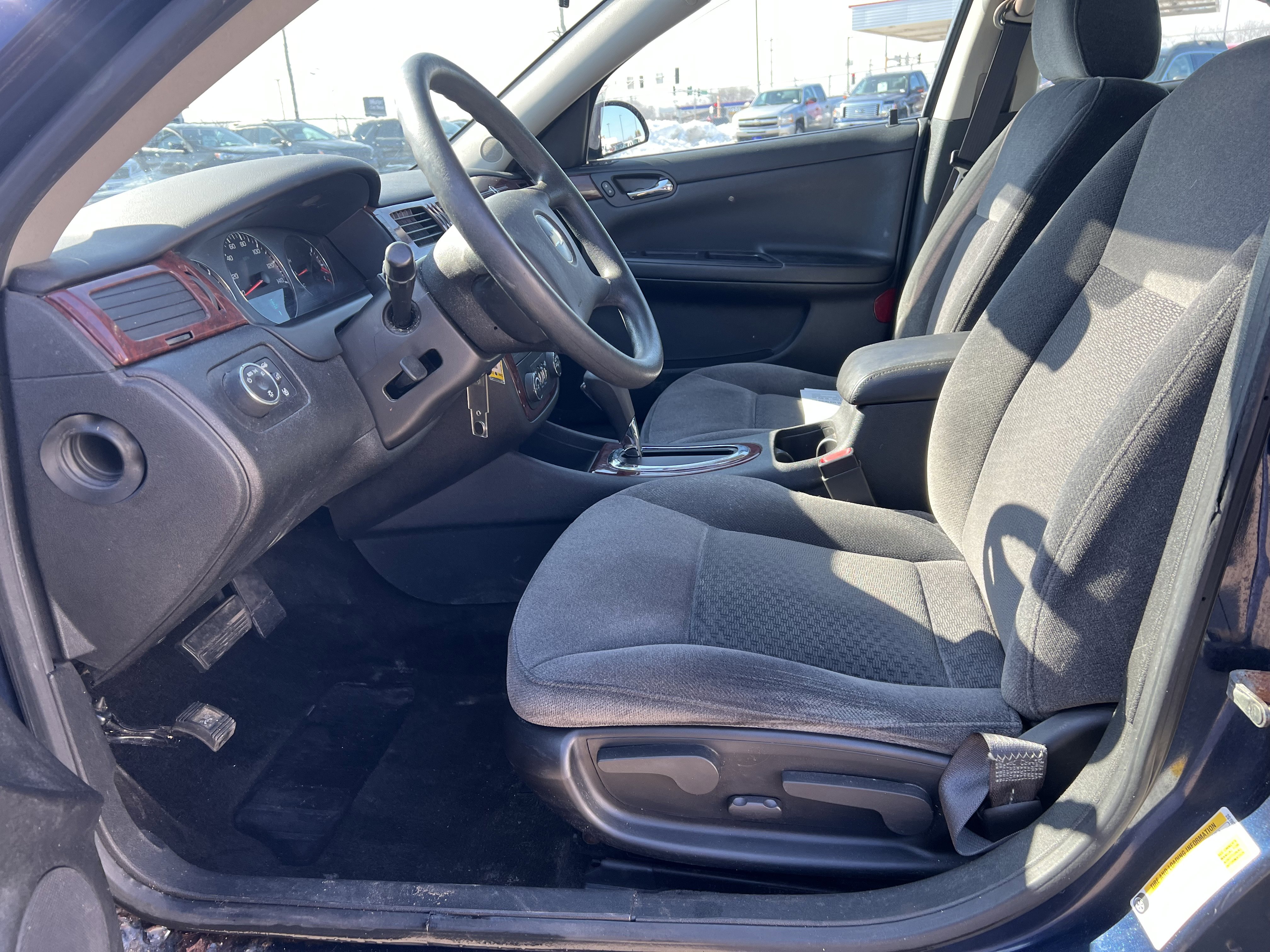 Used 2008 Chevrolet Impala LT image 15