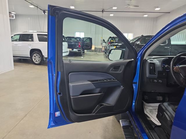 Used 2019 Chevrolet Colorado Z71 AWD/4WD image 23