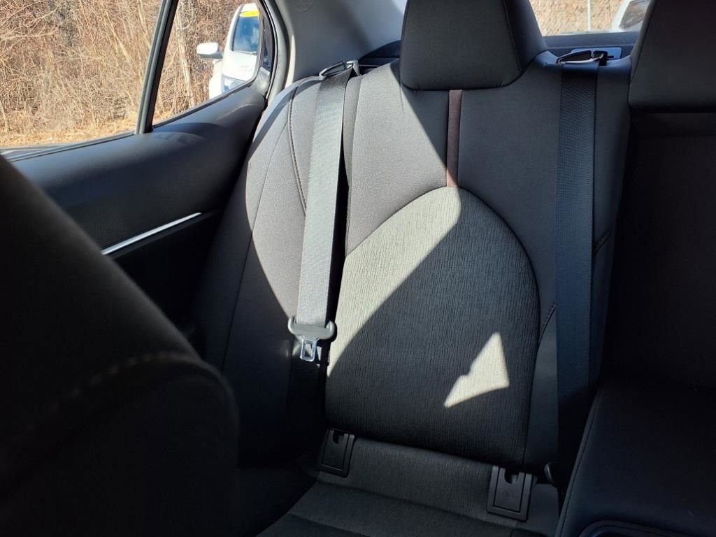 Used 2019 Toyota Camry LE image 17