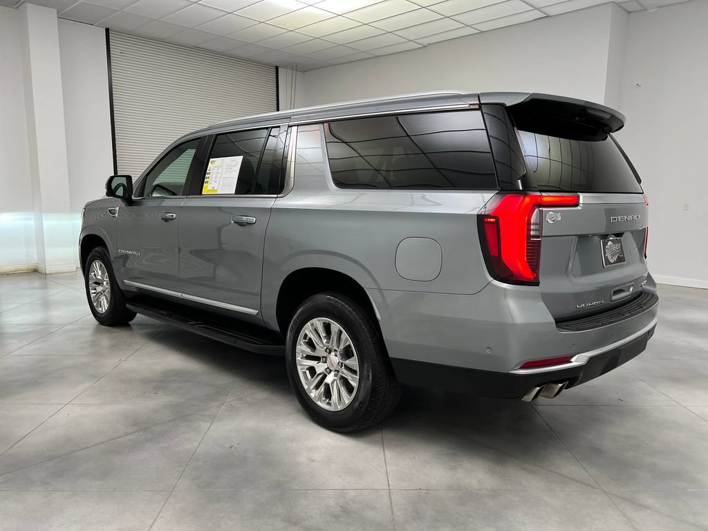 Used 2025 GMC Yukon XL Denali RWD image 6