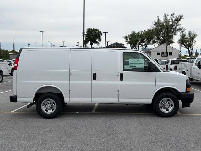 New 2026 Chevrolet Express 2500 w/ Driver Convenience Package RWD image 11