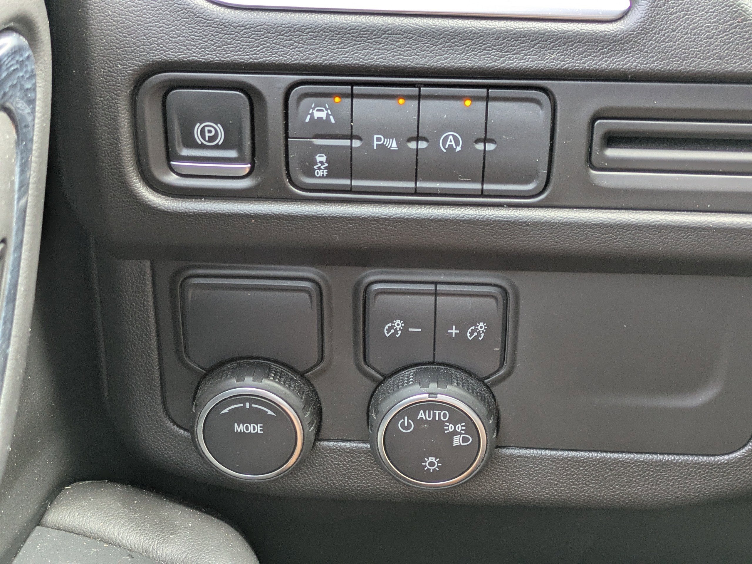 Used 2024 Chevrolet Tahoe LS image 25