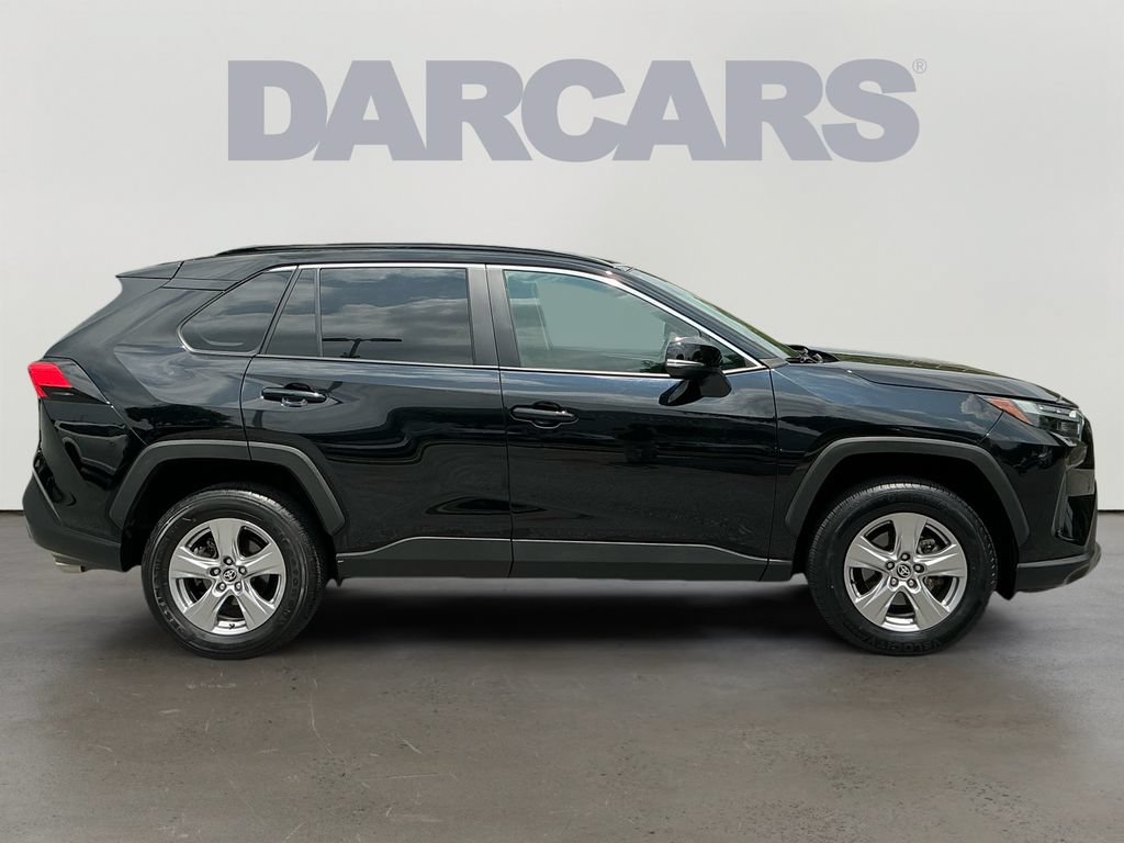 Used 2025 Toyota RAV4 XLE AWD/4WD image 8