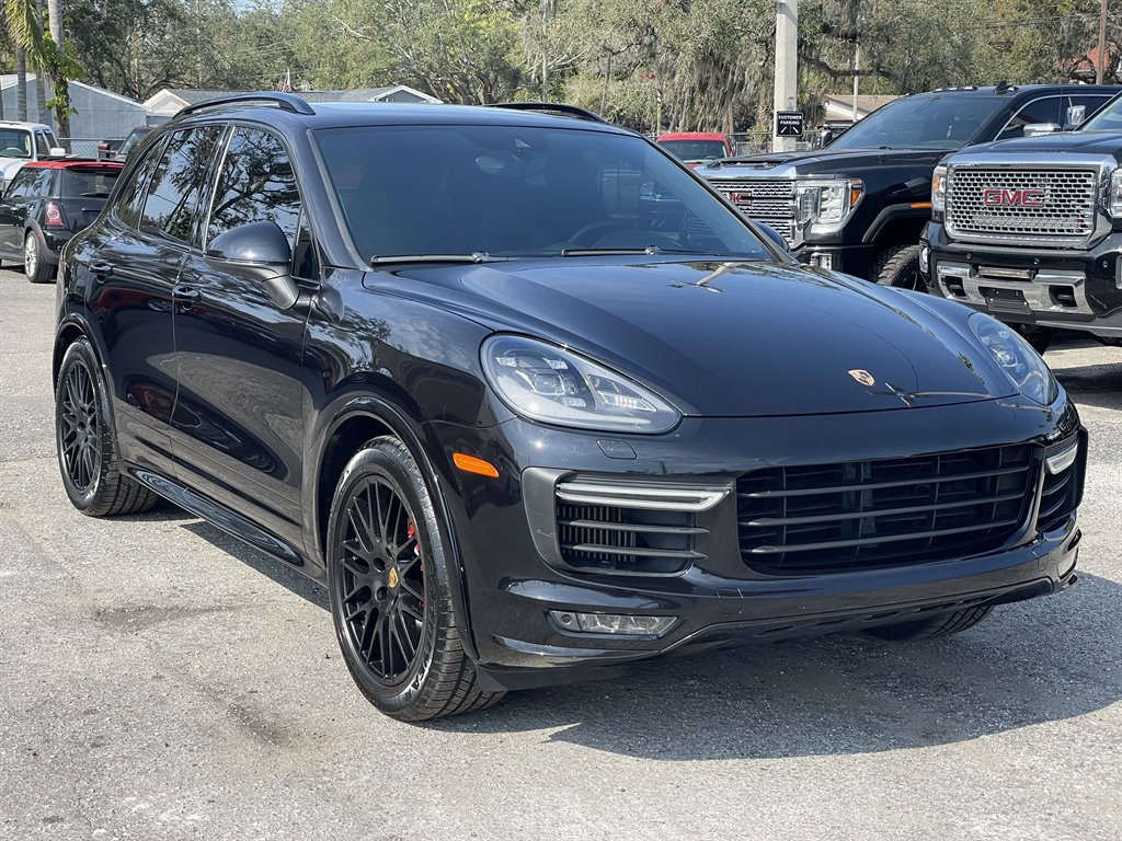 Used 2016 Porsche Cayenne GTS AWD/4WD image 10