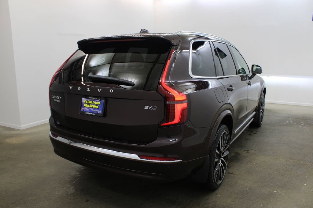 New 2026 Volvo XC90 B6 Plus w/ Protection Package image 5