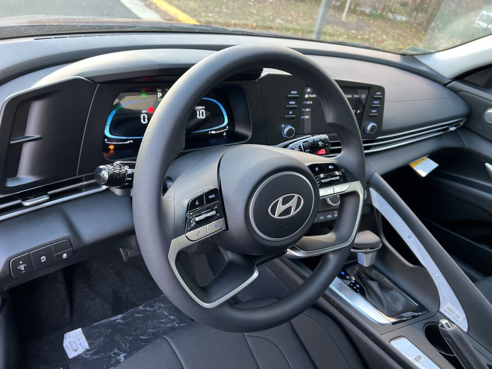 New 2026 Hyundai Elantra SE image 16