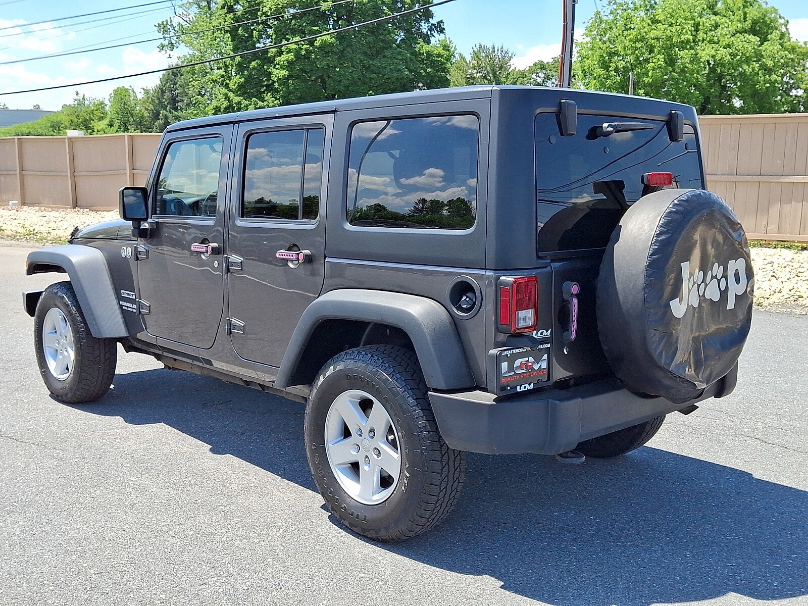Used 2017 Jeep Wrangler Unlimited Sport w/ Quick Order Package 24S AWD/4WD image 8