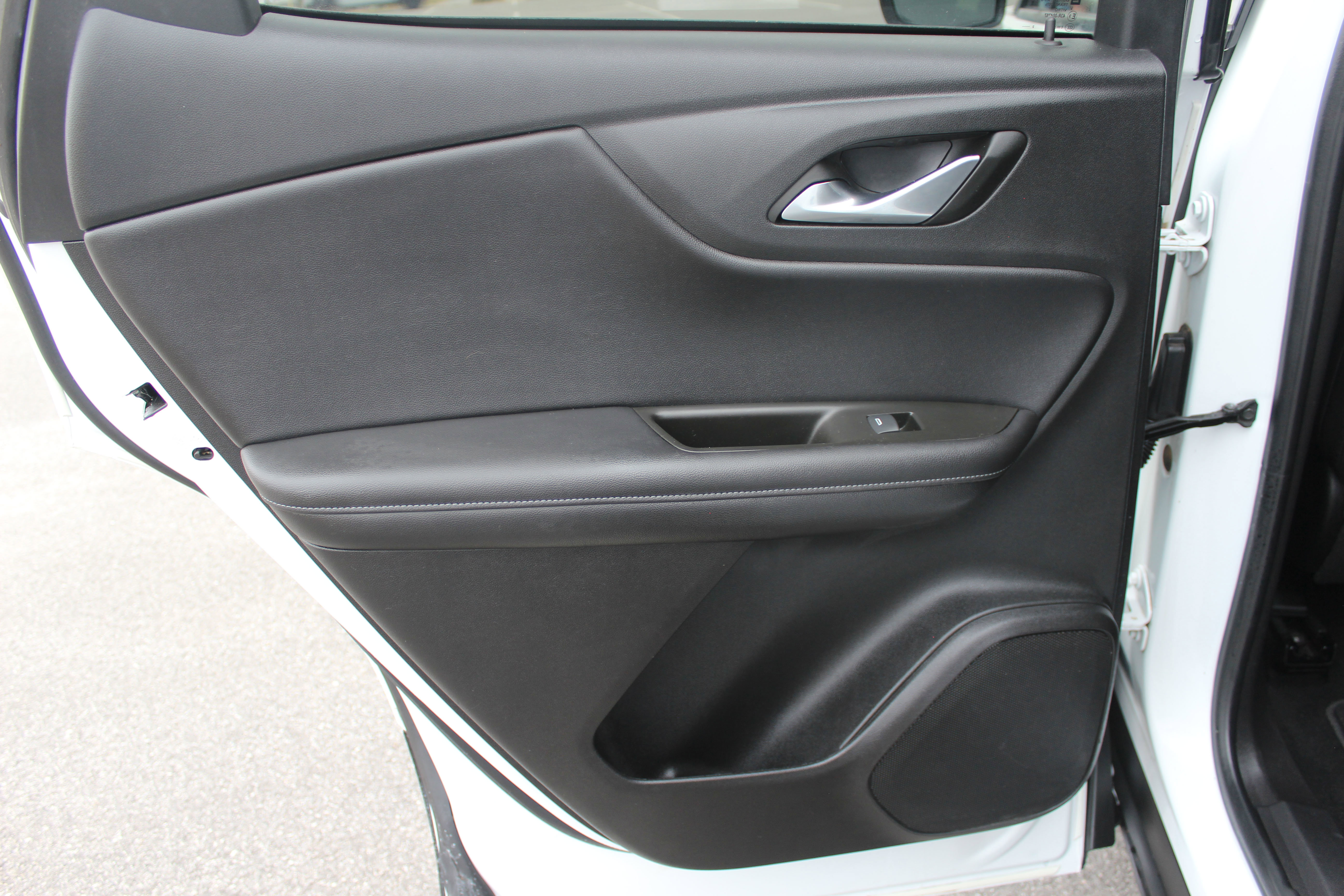 Used 2022 Chevrolet Blazer LT image 44