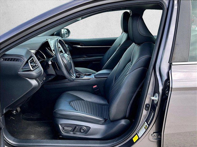 Used 2023 Toyota Camry SE FWD image 29