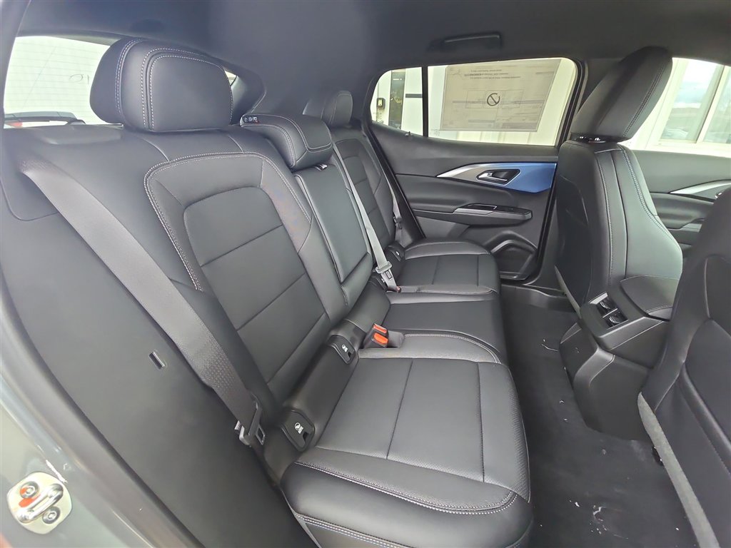 New 2026 Chevrolet Equinox EV LT image 26