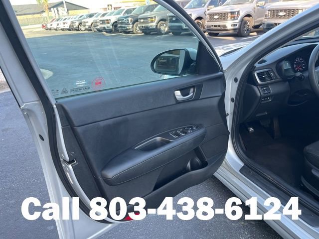 Used 2018 Kia Optima LX w/ 17" Alloy Wheels Package image 5