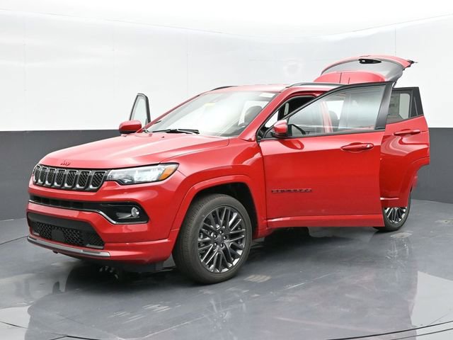 Used 2024 Jeep Compass Limited image 53