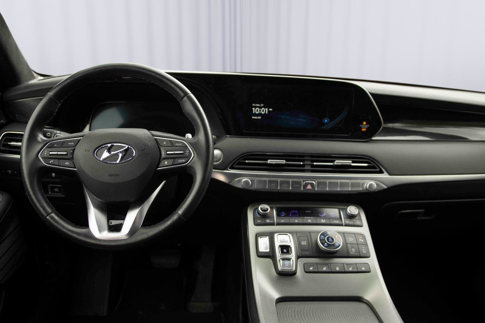 Used 2020 Hyundai Palisade Limited image 3