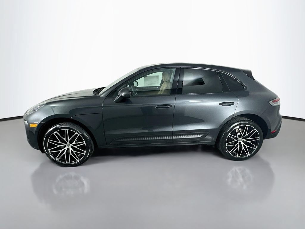 Certified 2026 Porsche Macan AWD/4WD image 2