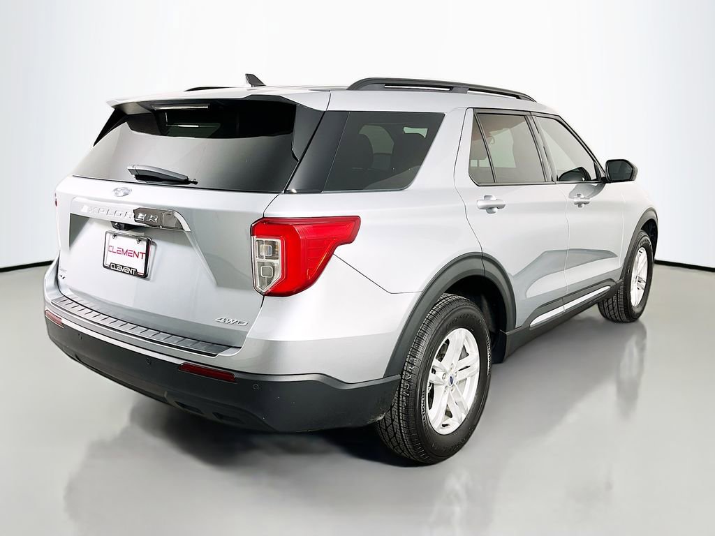 Used 2022 Ford Explorer XLT image 7