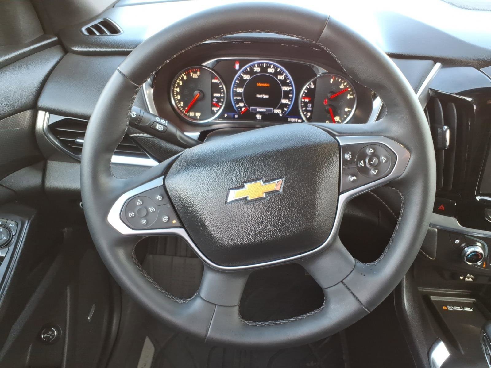 Used 2023 Chevrolet Traverse Premier AWD/4WD image 20