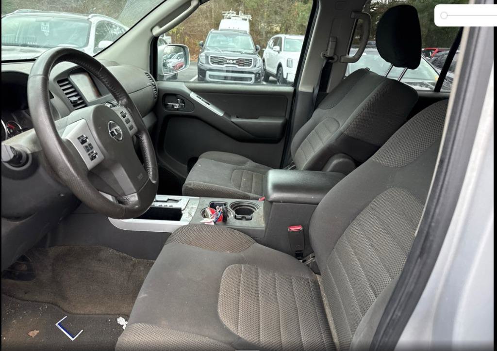 Used 2011 Nissan Pathfinder SV w/ Protection Pkg image 27