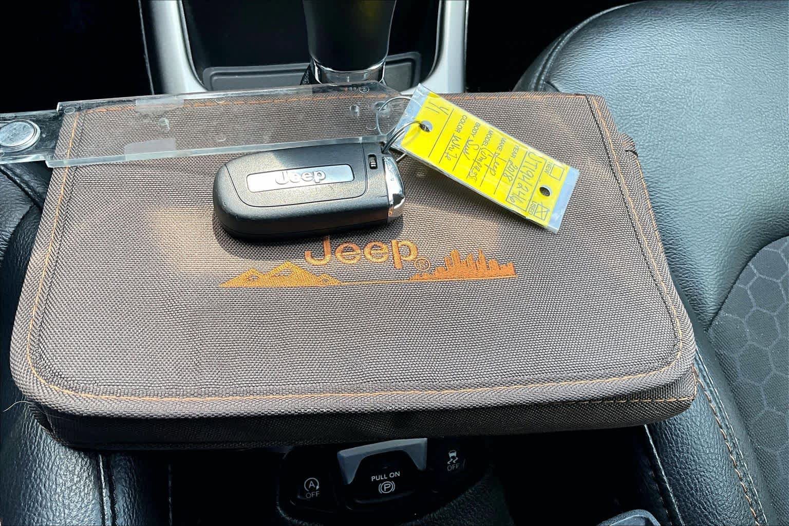 Used 2018 Jeep Compass Latitude w/ Popular Equipment Group FWD image 15