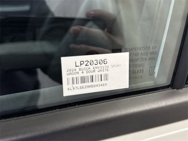 Used 2024 Buick Envista Sport Touring w/ Convenience I Package image 31