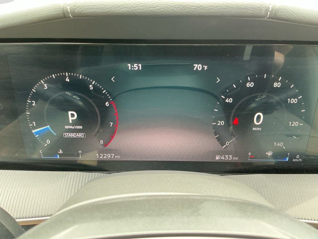 Used 2025 Nissan Murano SV AWD/4WD image 29