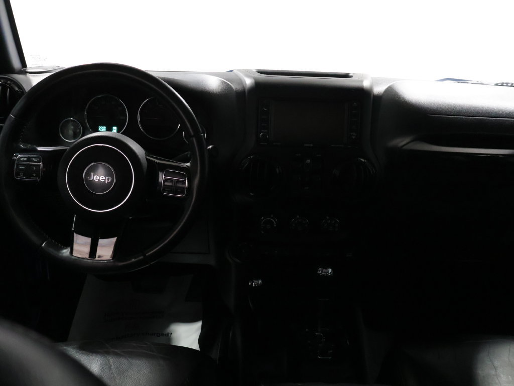 Used 2015 Jeep Wrangler Unlimited Sahara AWD/4WD image 15