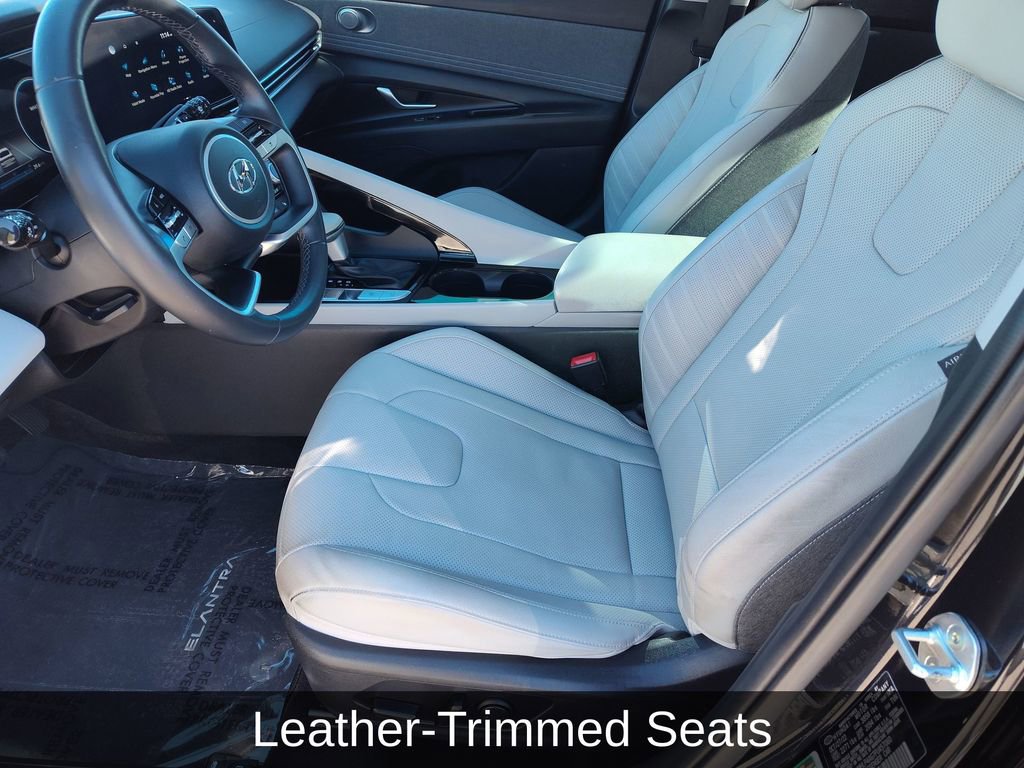 Used 2023 Hyundai Elantra Limited w/ Cargo Package image 13