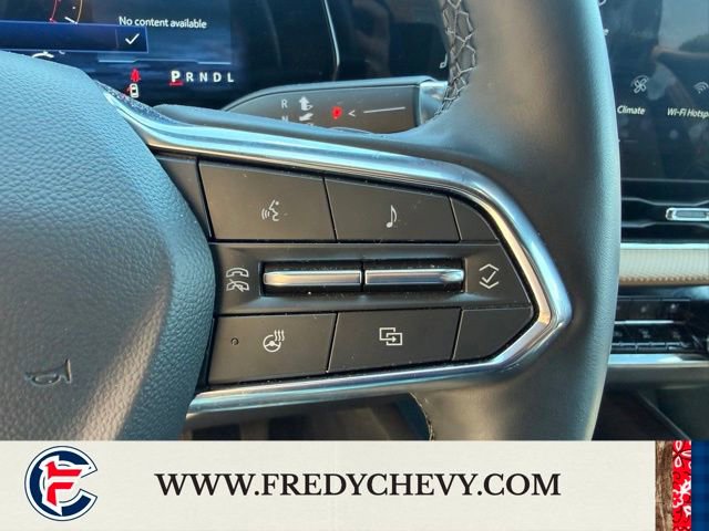 Used 2025 Chevrolet Equinox ACTIV w/ Safety and Technology Package FWD image 17