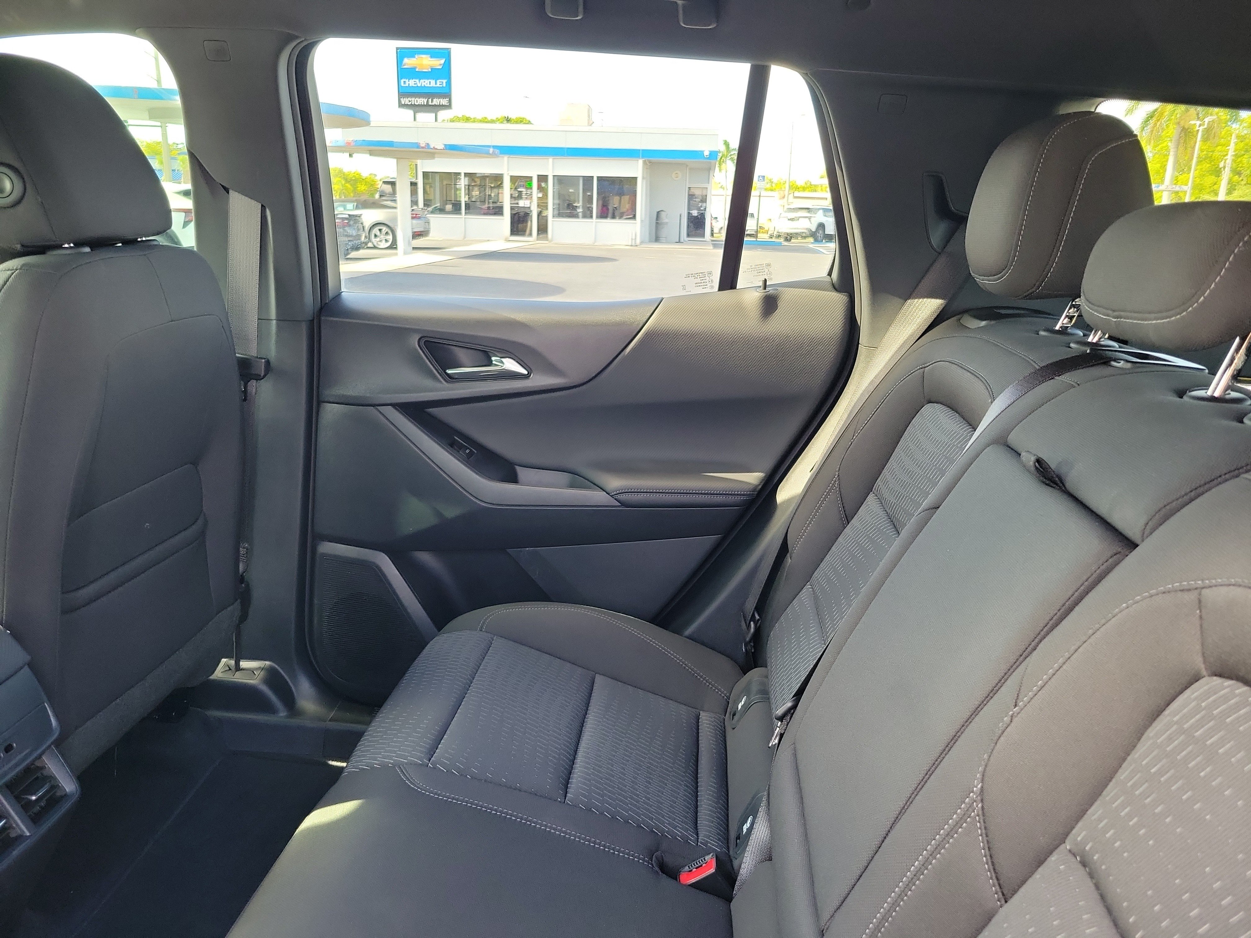 Used 2026 Chevrolet Equinox LT FWD image 9