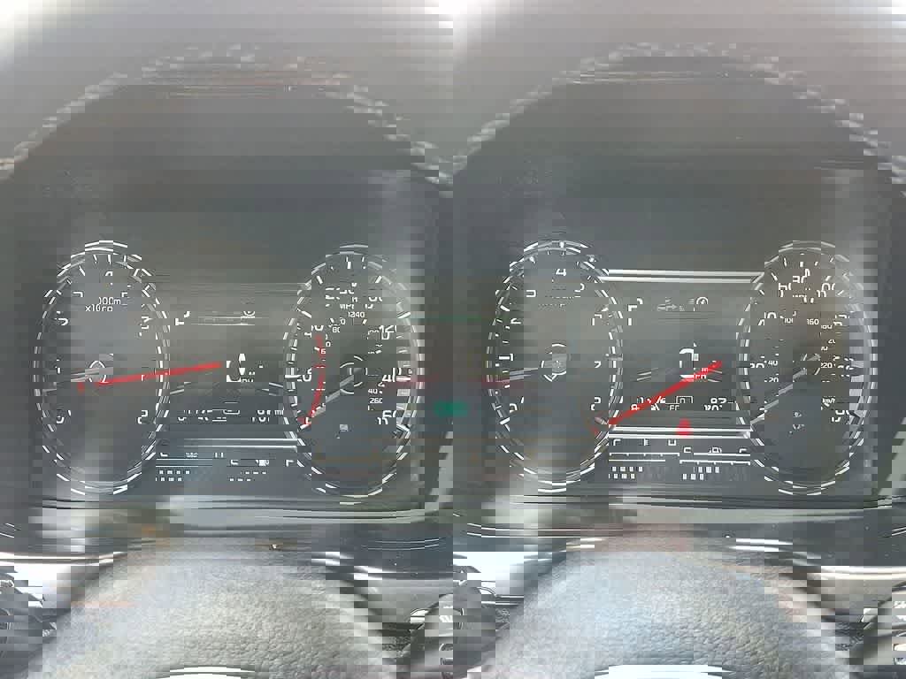 Used 2023 Kia Sorento S w/ Panoramic Sunroof Package image 13