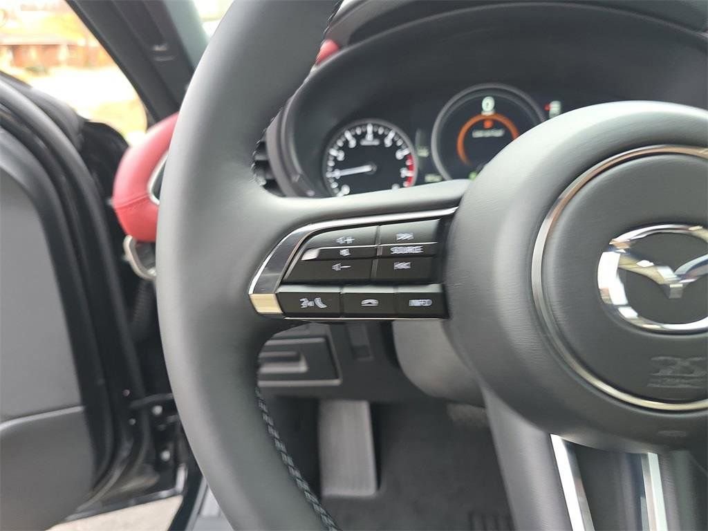 New 2026 MAZDA MAZDA3 Hatchback w/Premium Plus Pkg image 34