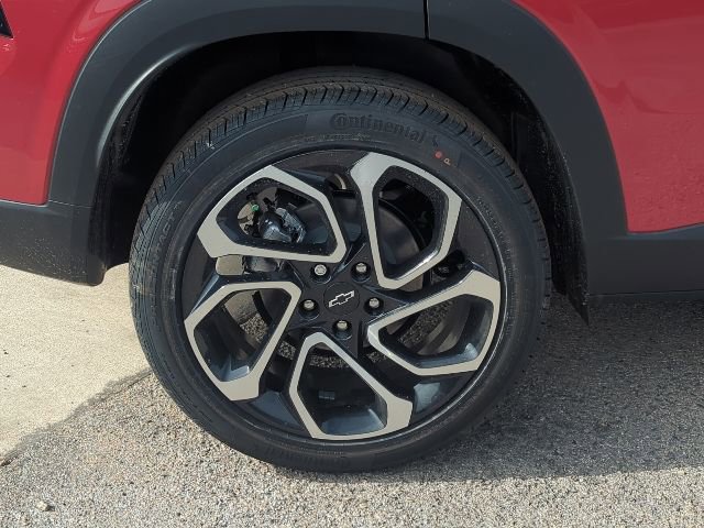 New 2026 Chevrolet Trax RS w/ Sunroof Package image 3