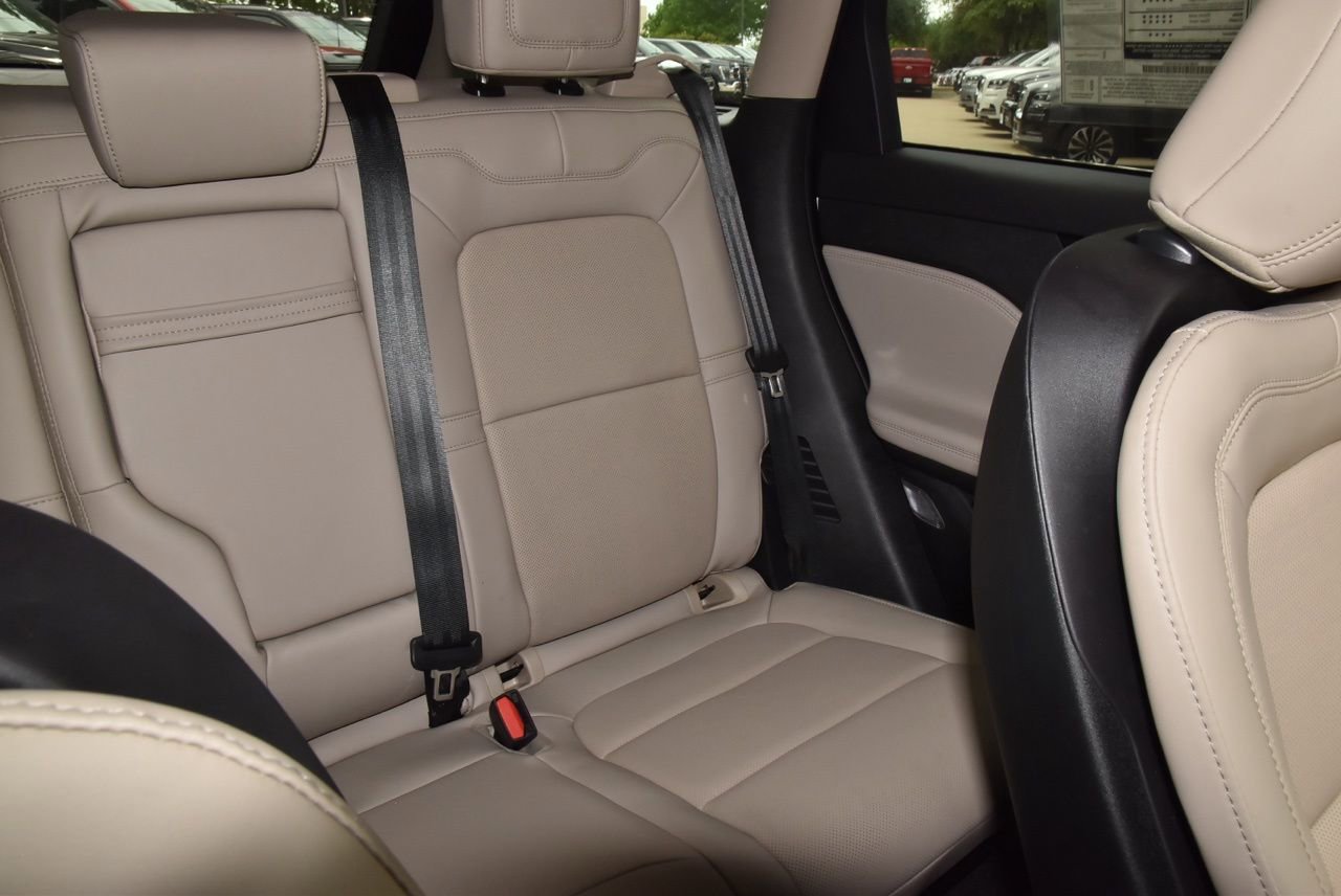 New 2026 Lincoln Corsair Reserve FWD image 21